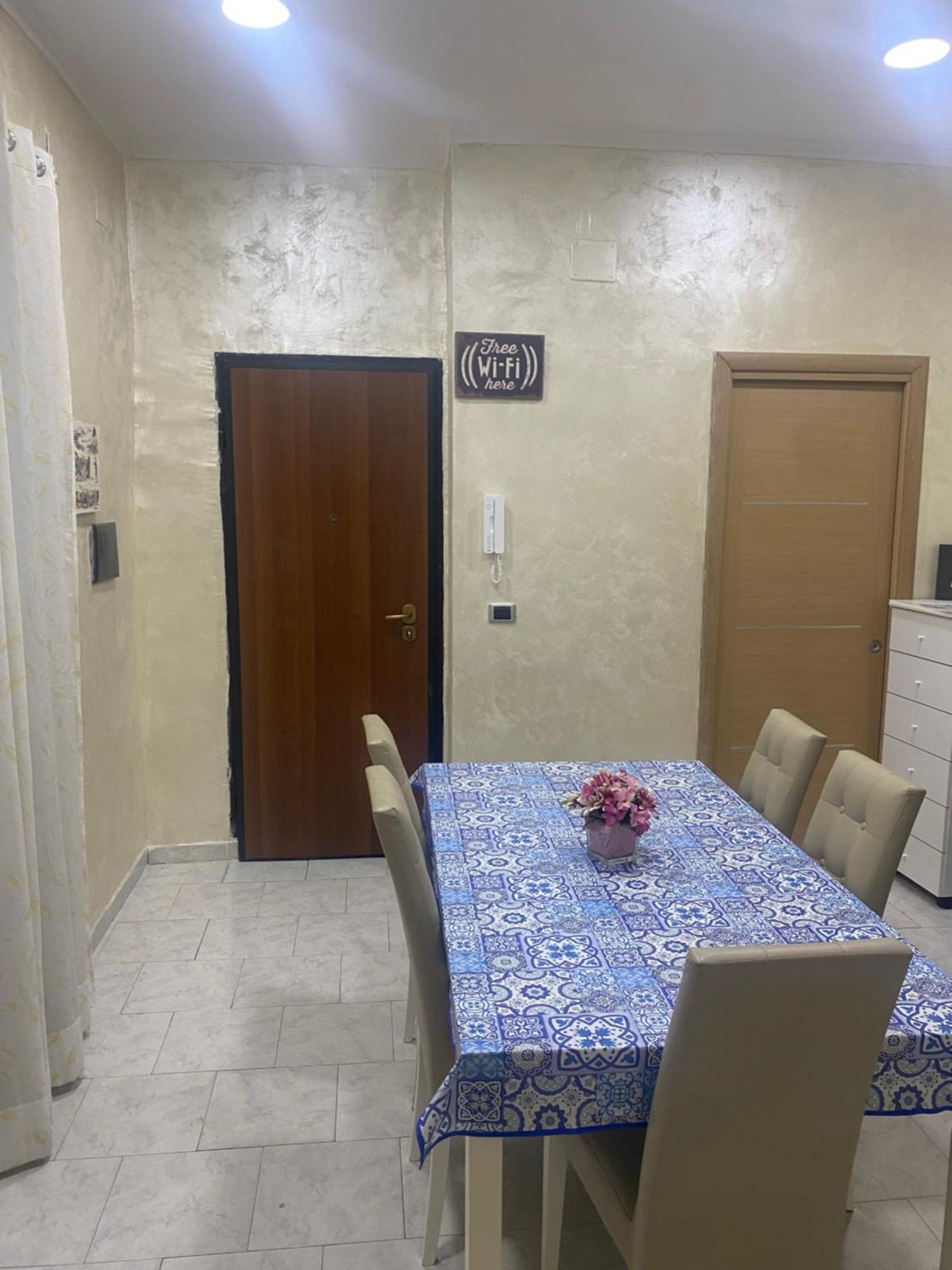 La Casa Di Vera 那不勒斯 外观 照片